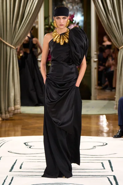 Look 7